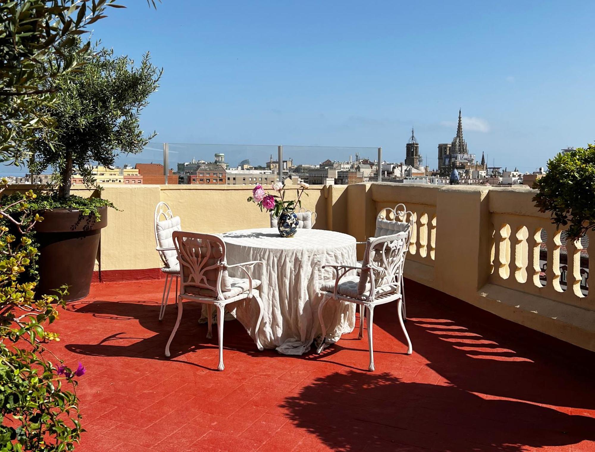 Sunny Penthouse With Sea View Apartment *